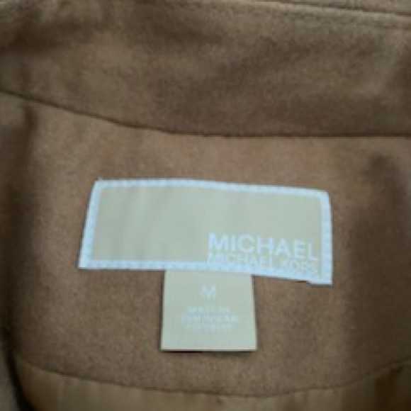 Too small - Picture 3 of 3